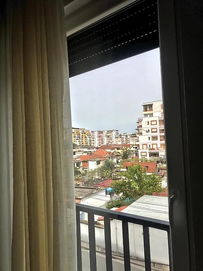Cozy Stay Apartment تيرانا