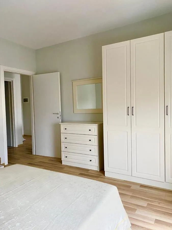 Cozy Stay Apartment تيرانا 0*,