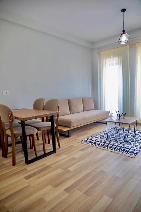 Cozy Stay Apartment تيرانا
